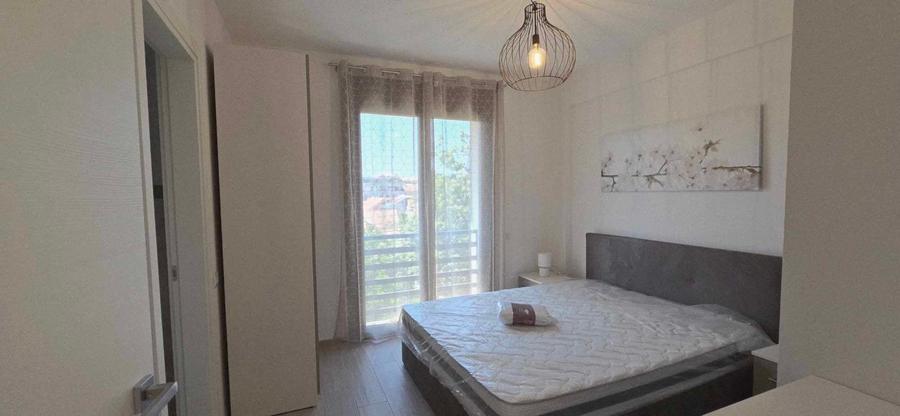 Apartament cu 3 camere nedecomandat în Central