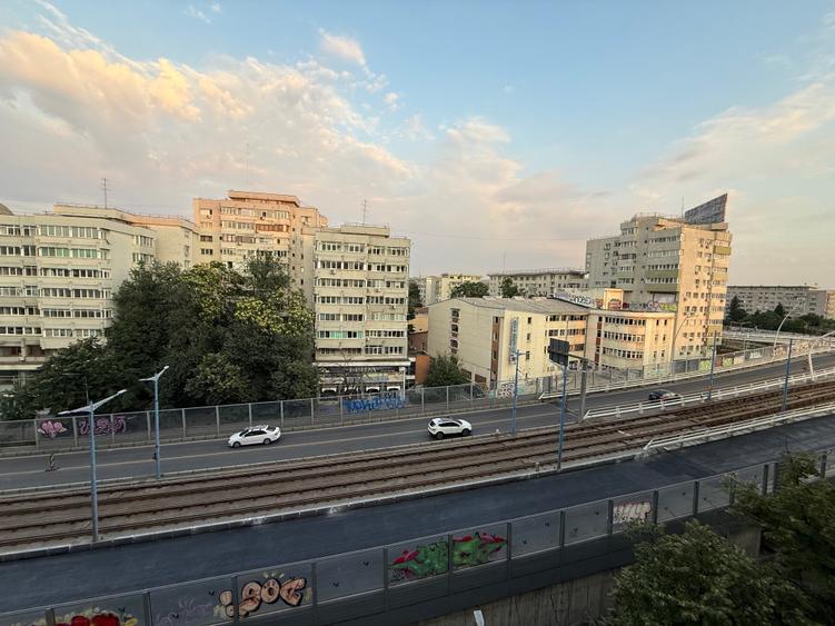 Victoriei, Titulescu 94, 2 camere spațios,luminos, terasă, 60  m2, etaj 6 - 1