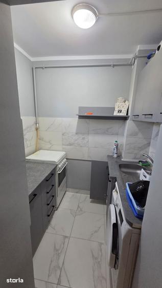 Apartament cu 2 camere nedecomandat în Micro 14