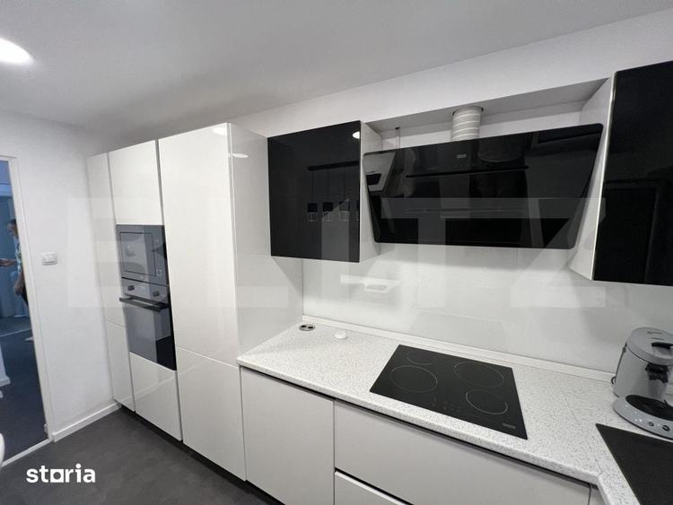 Apartament 3 camere, decomandat, parcare, zona UMF - 2