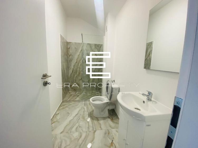 Penthouse cu 3 camere decomandat în Cristian