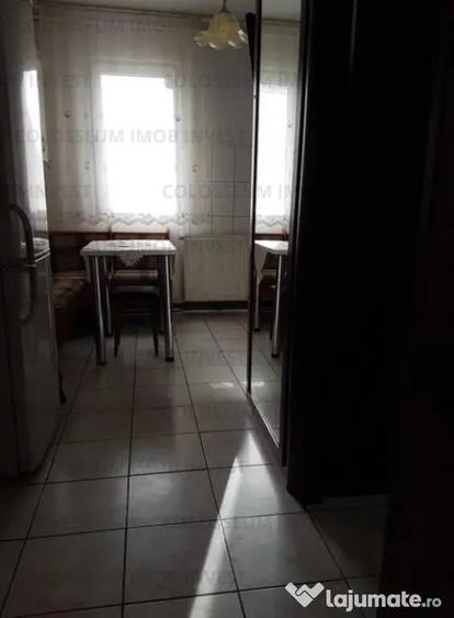 Garsonieră decomandată în Gării