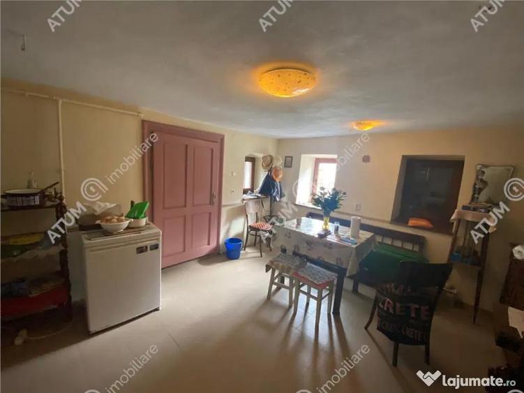 Casa cu 4 camere si anexe in comuna Mohu din Selimbar - 9