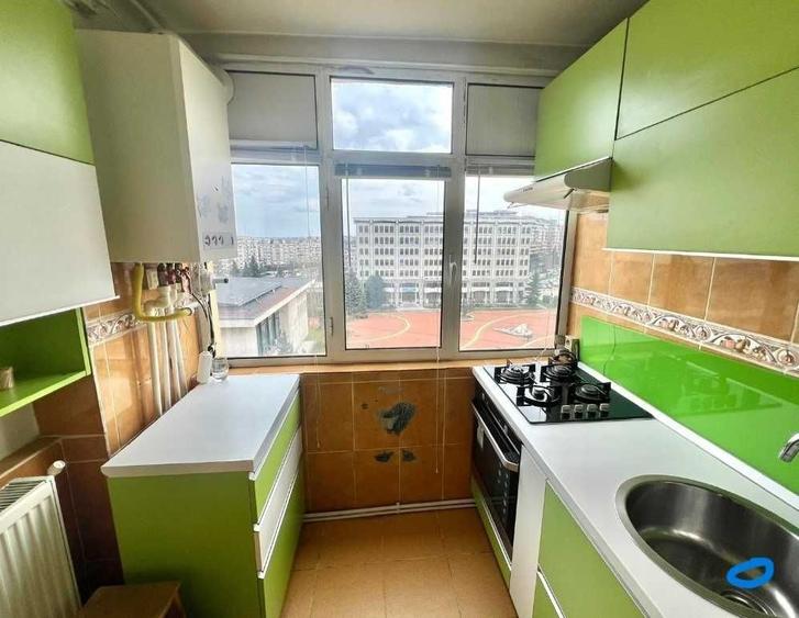 Apartament cu 3 camere decomandat, mobilat în Ultracentral