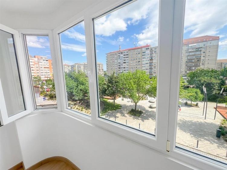 RECO, apartament decomandat,4 camere, bloc cu lift, Nufarul - 18