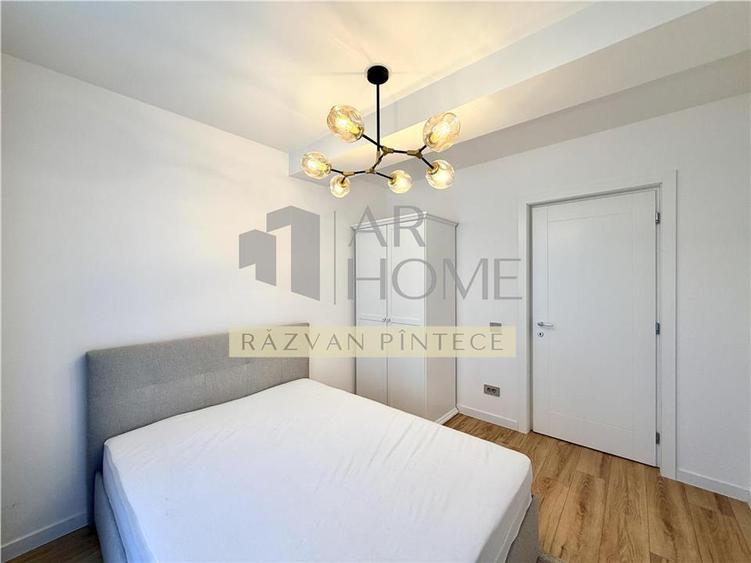 Apartament cu 3 camere decomandat, mobilat în Mărășești