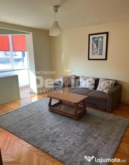 Inchiriem apartament central 2 camere - 1