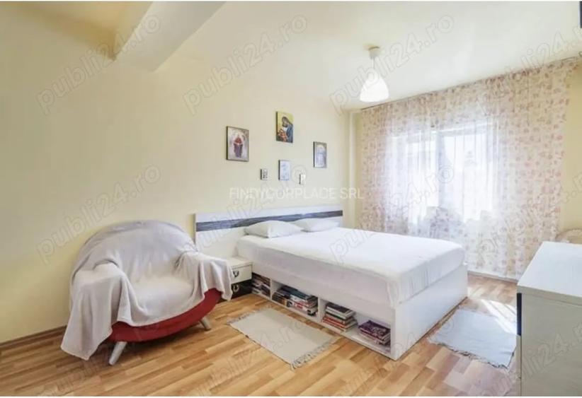 Casă cu Teren 100 Mp în Central