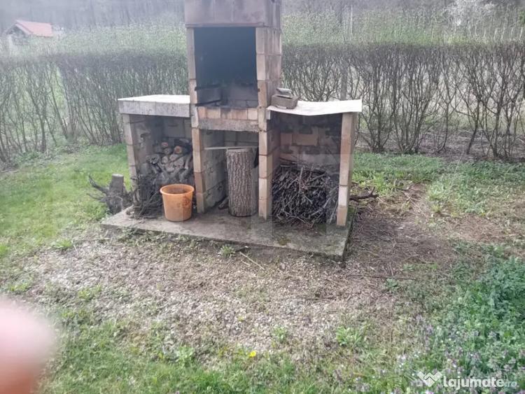 Casă cu 3 camere cu Teren 740 Mp în Central