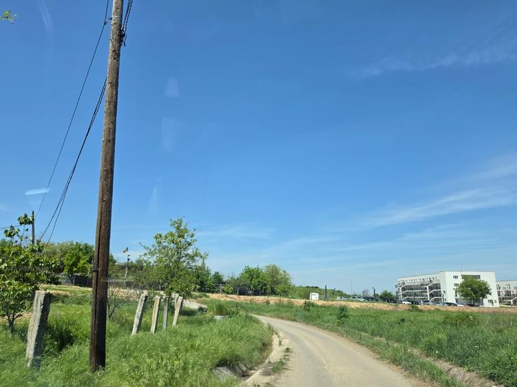Teren Construcții intravilan de 1200 mp, în Varlaam