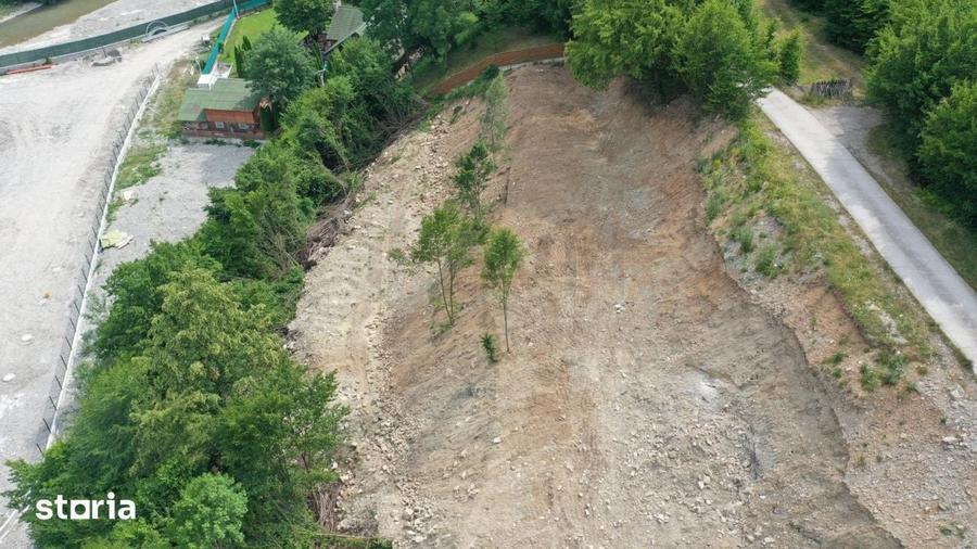 Teren de 3372 mp, în Valea Doftanei