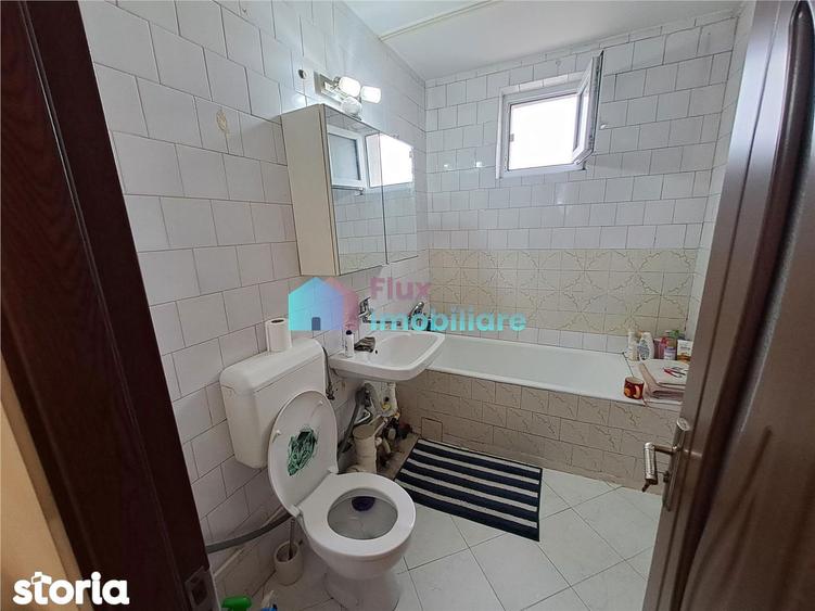 Apartament cu 2 camere decomandat în Precista
