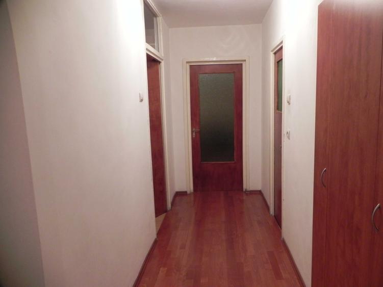 Apartament cu 2 camere decomandat în Centrul Civic