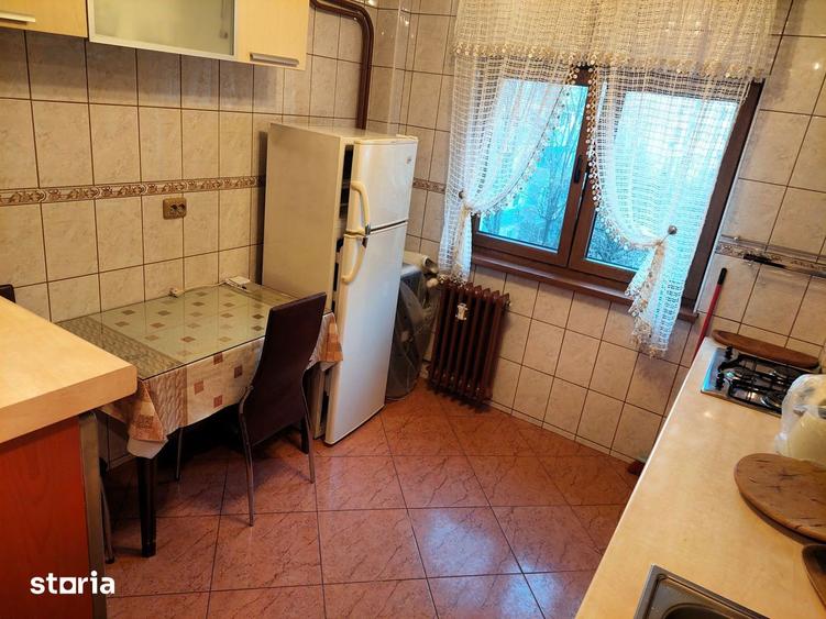 Apartament cu 3 camere decomandat, mobilat în Obor