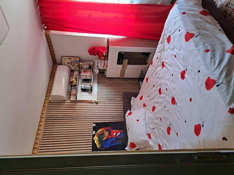 Apartament cu 2 camere semidecomandat în Pod