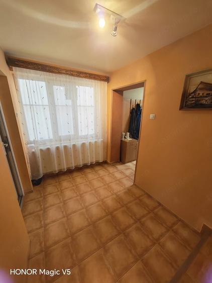 Casă cu Teren 790 Mp în Ghiroda