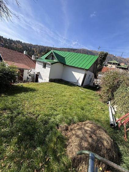 Casă cu 4 camere în Furnica