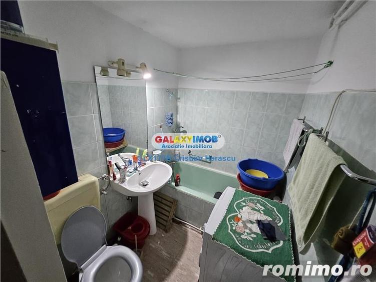 Apartament 3 camere Ion Mihalache 333 Bloc 17 - 14