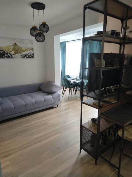 Apartament semidecomandat în Florești
