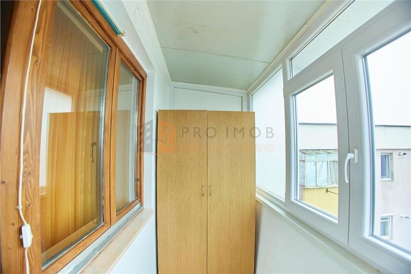 Apartament cu 2 camere decomandat, mobilat în 1 Decembrie