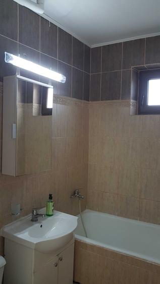 Apartament cu 2 camere decomandat în Palazu Mare