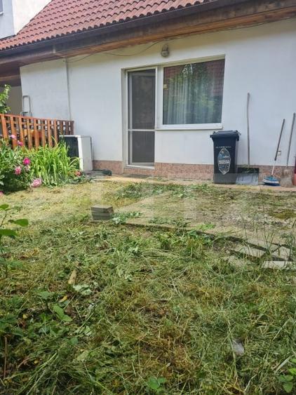 Casă cu 3 camere cu Canalizare în Florești
