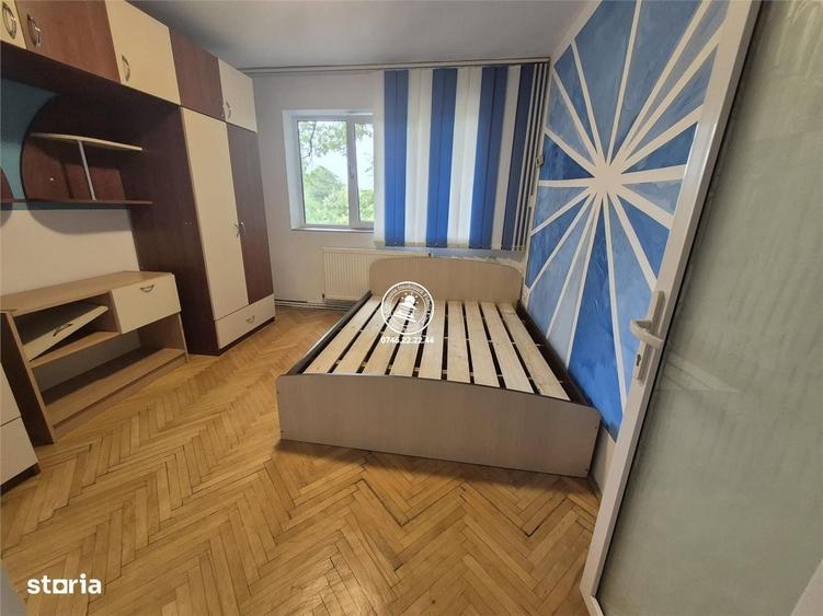 Apartament cu 3 camere decomandat în Tătărași