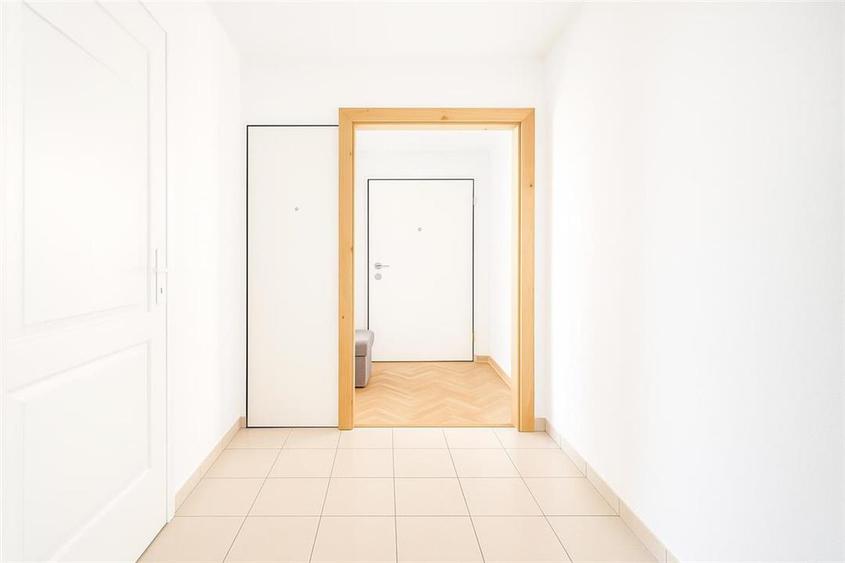 Apartament cu 3 camere decomandat în Rogerius