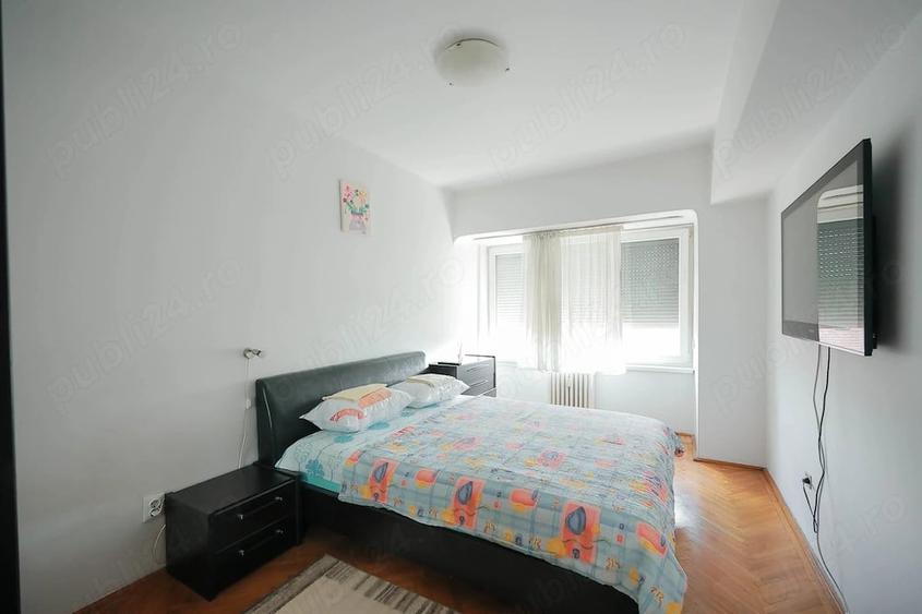 Apartament cu 3 camere decomandat în Ultracentral