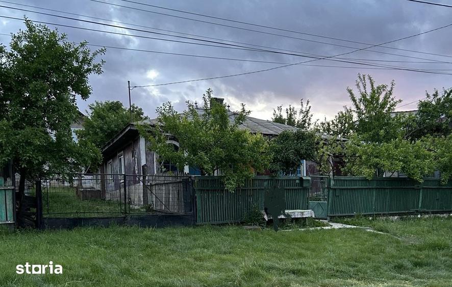 Casă cu 3 camere cu Teren 907 Mp în Popricani