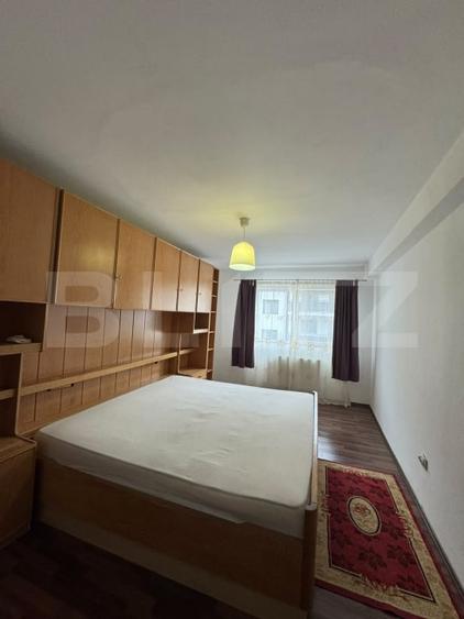 Apartament cu 2 camere semidecomandat, mobilat în Florești