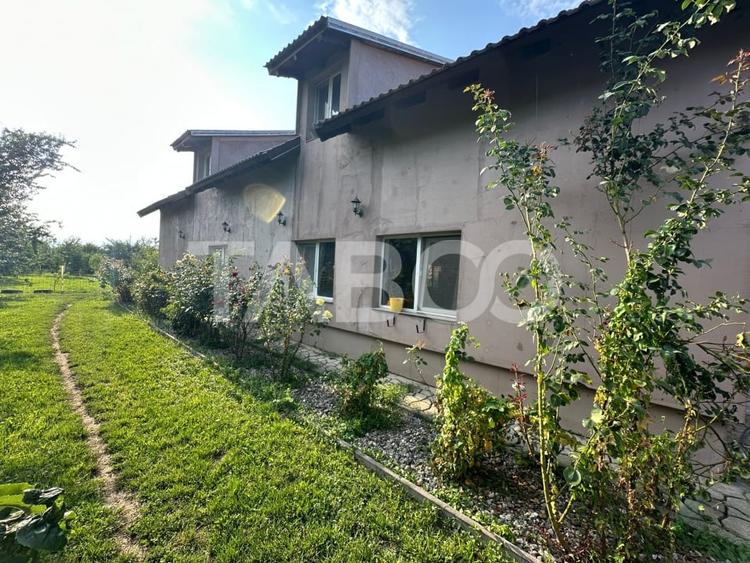 Casă individuală cu 3 camere cu Canalizare în Mărgineni