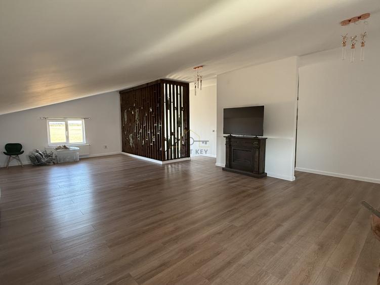 Casă individuală cu 6 camere cu Teren 500 Mp în Ciorogârla