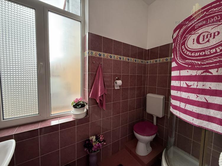 Casă cu 4 camere cu Canalizare în Unirii