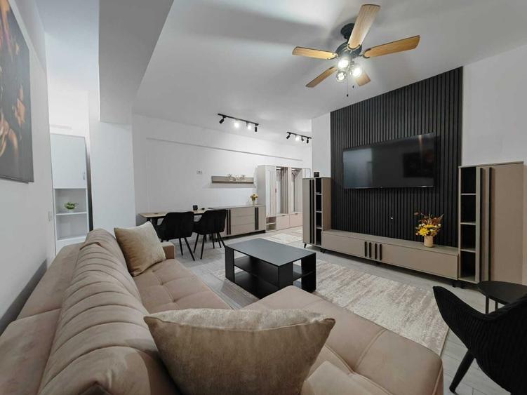 Apartament cu 2 camere decomandat în Central