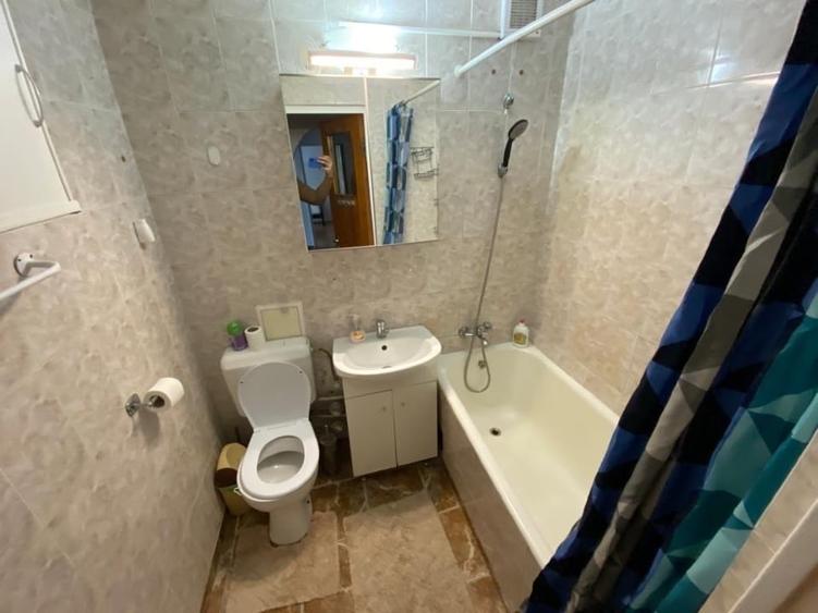 Apartament cu 2 camere decomandat în Drumul Taberei