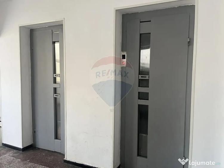 Apartament cu 3 camere decomandat în Fundeni
