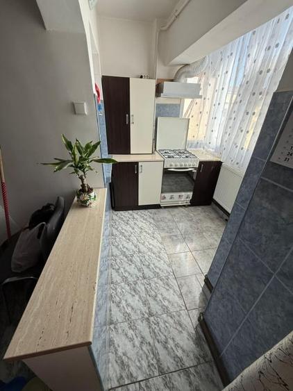 Apartament cu 3 camere decomandat, mobilat în 1 Mai
