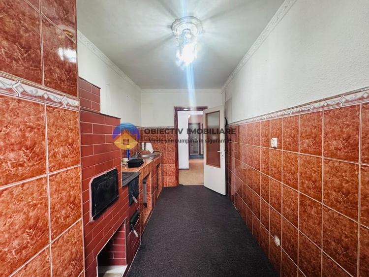 Apartament cu 4 camere decomandat în Durău