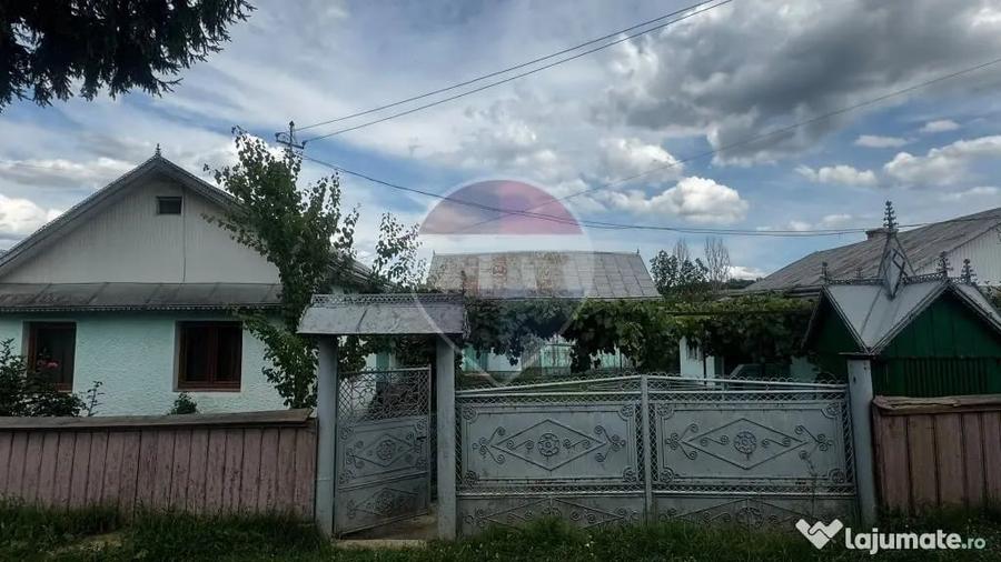 Casă cu 3 camere cu Teren 2600 Mp în Udești
