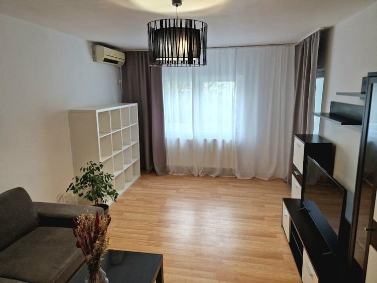 Apartament cu 2 camere decomandat, mobilat în Floreasca