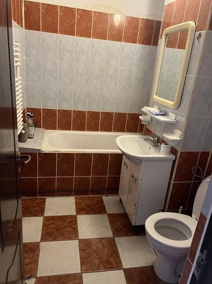 Apartament cu 2 camere decomandat în Exterior Vest