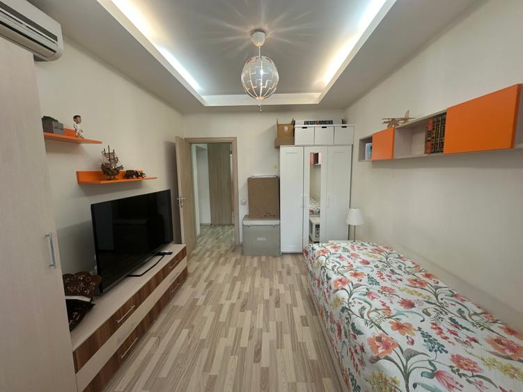 Apartament cu 4 camere decomandat, mobilat în Ferdinand
