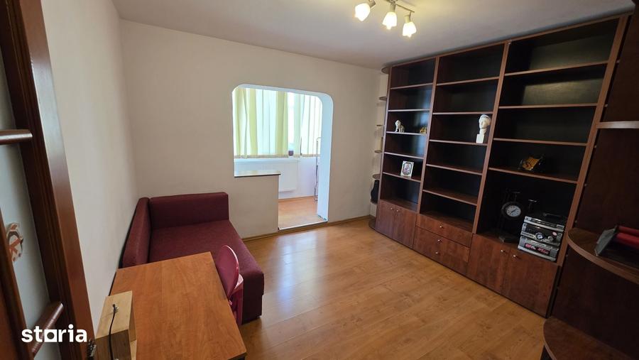 Apartament cu 4 camere în Est