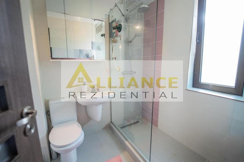 Casă individuală cu 4 camere decomandat cu Piscina în Berceni