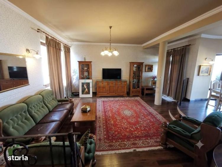 Casă cu 4 camere în Central