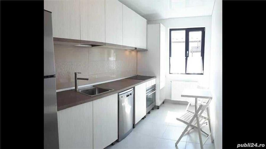 Apartament cu 2 camere decomandat în Roșu