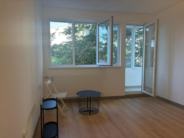 Apartament cu 2 camere semidecomandat în Domenii