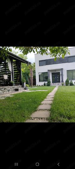 Casă cu 3 camere cu Teren 698 Mp în Central