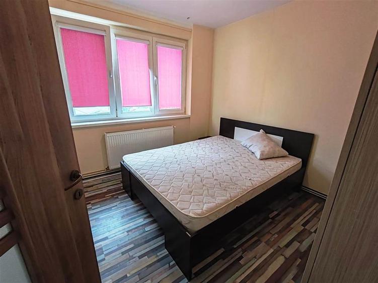 Apartament cu 2 camere semidecomandat, mobilat în Ultracentral